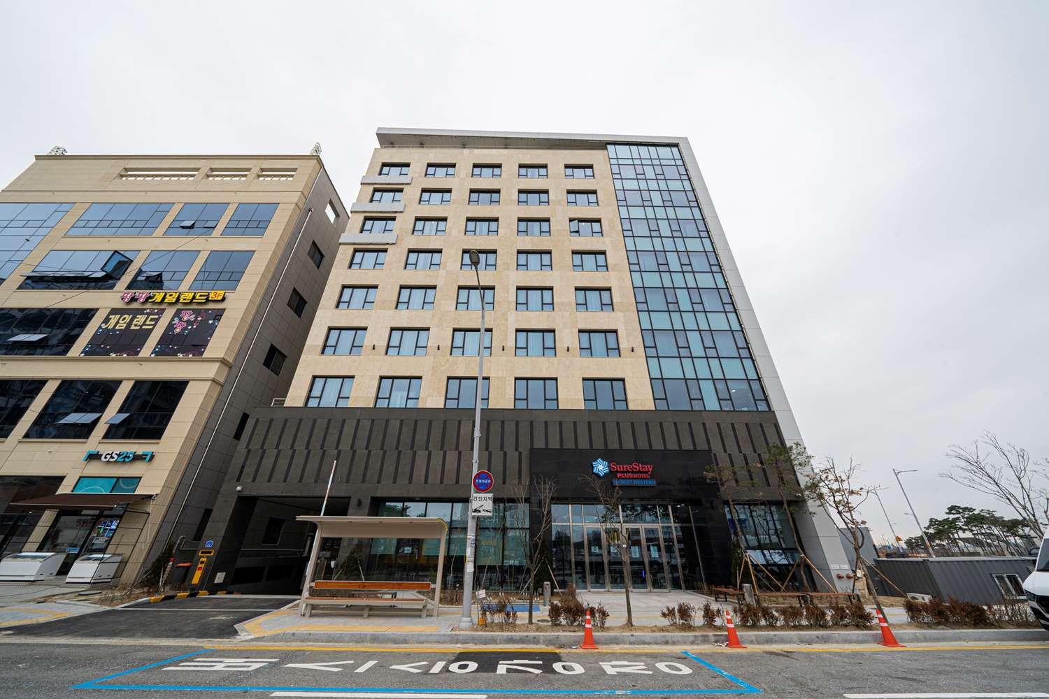 Surestay Plus Hotel By Best Western อาซัน ภายนอก รูปภาพ