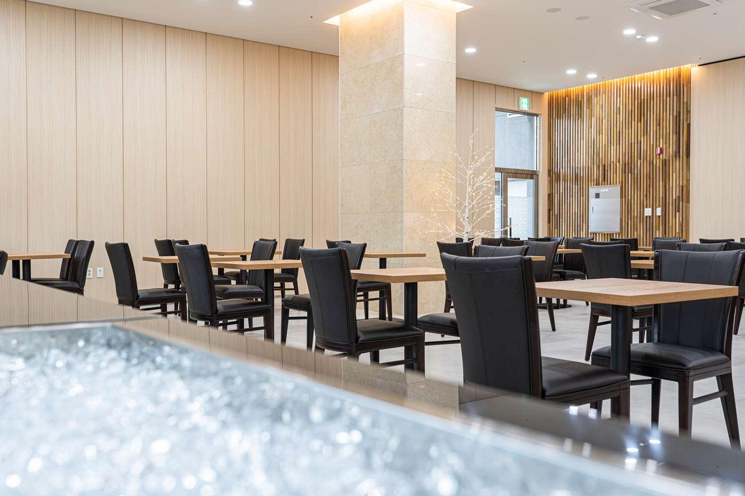 Surestay Plus Hotel By Best Western อาซัน ภายนอก รูปภาพ