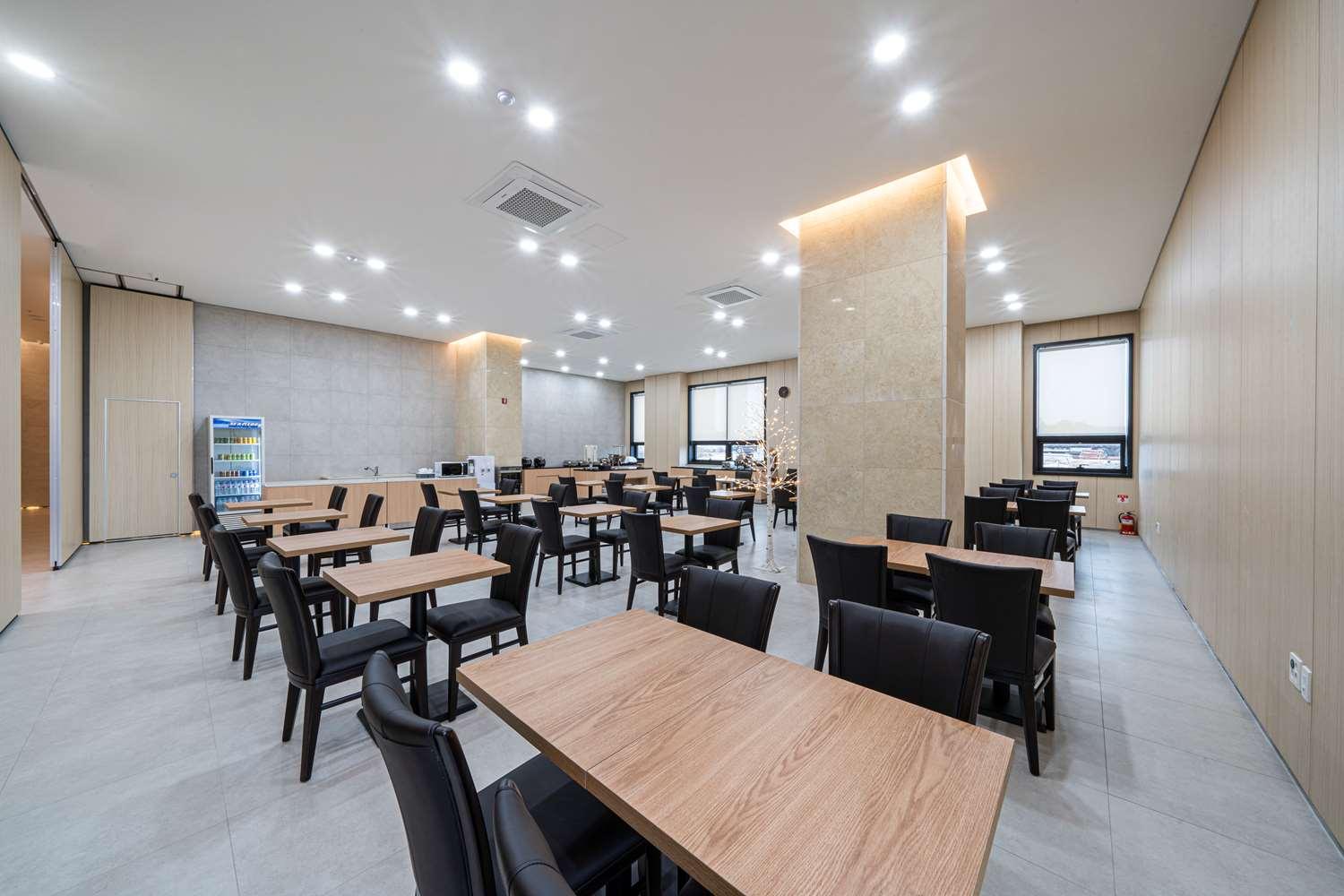 Surestay Plus Hotel By Best Western อาซัน ภายนอก รูปภาพ